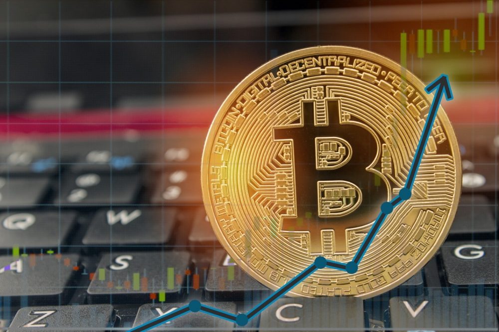 El bitcoin se dispara un 11%